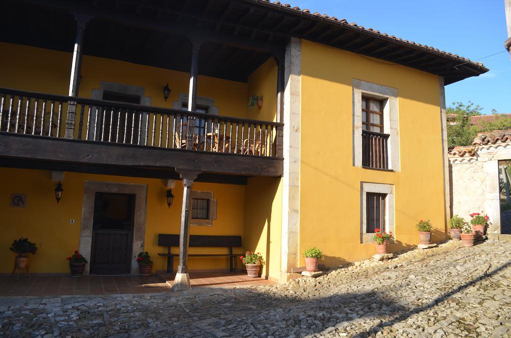 La Corrolada Guest House Avin Exterior photo